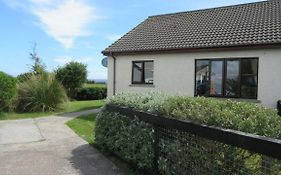 The Wee Gem - 9 Milking Hill Park
